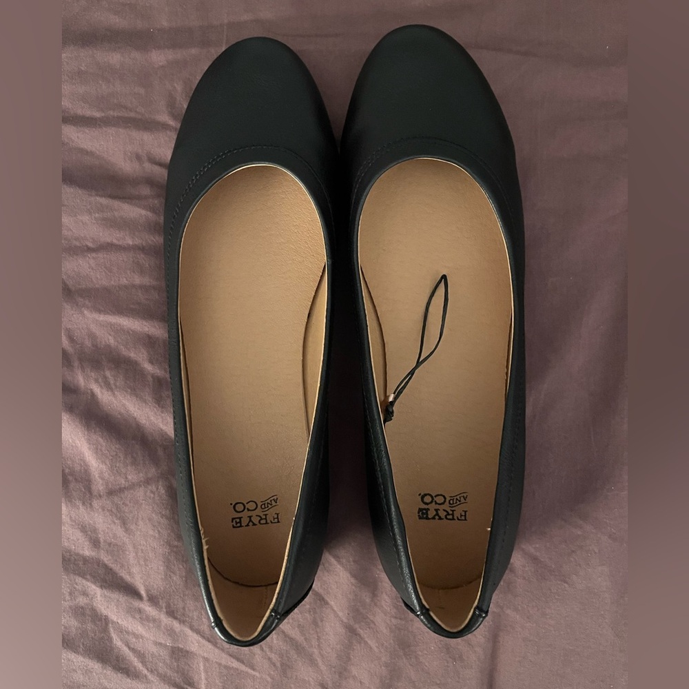 FRYE AND CO. Rivka Black Slip-On Ballet Flats